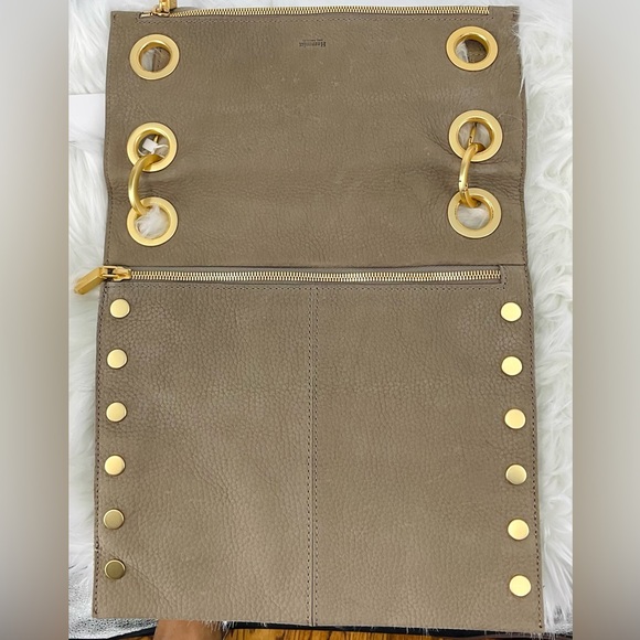 Hammitt Montana Rev Large Pebbled Leather Natural Grey w/ Goldtone Hardware NEW - Picture 3 of 6